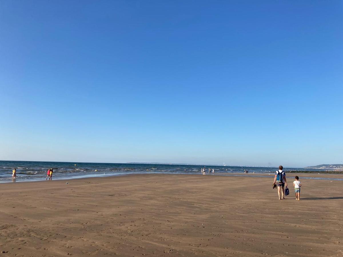 Appartement Neuf Beautiful Villers 1-4 Pers Avec Parking Prive Et A 200 M Plage Eksteriør billede