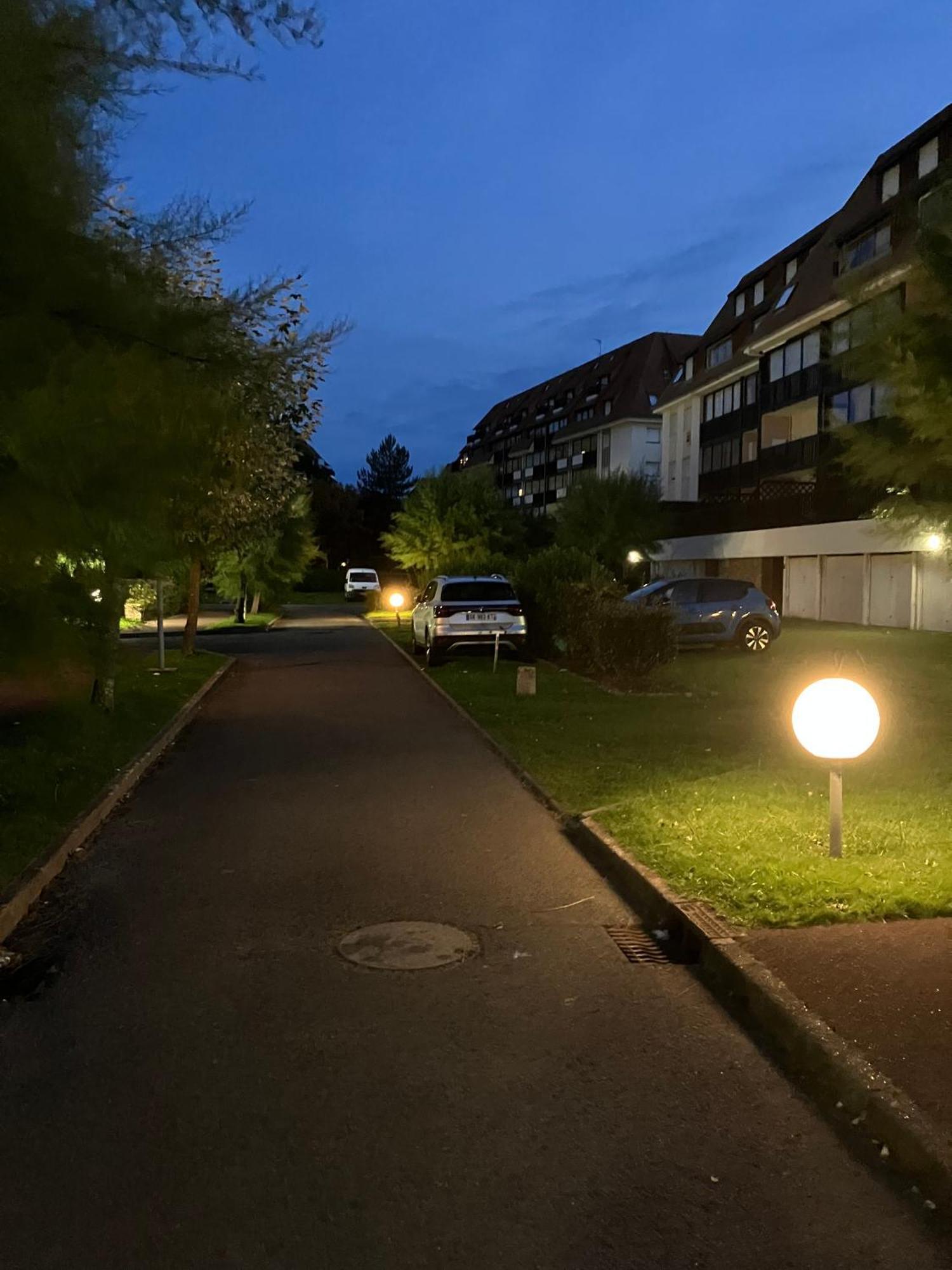 Appartement Neuf Beautiful Villers 1-4 Pers Avec Parking Prive Et A 200 M Plage Eksteriør billede